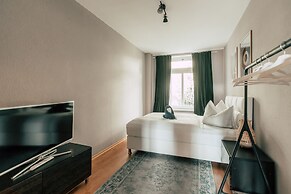 Luga Homes – Stadthaus