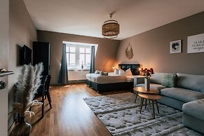 Luga Homes – Stadthaus