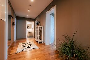 Luga Homes – Stadthaus