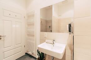 Luga Homes – Stadthaus