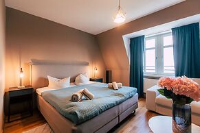 Luga Homes – Stadthaus