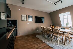 Luga Homes – Stadthaus