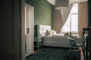 Luga Homes – Stadthaus