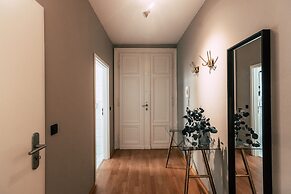 Luga Homes – Stadthaus