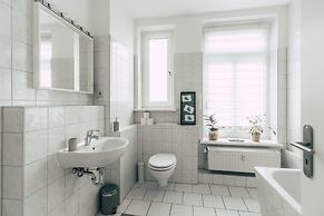 Luga Homes – Stadthaus