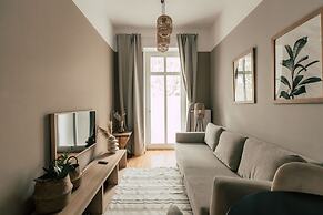 Luga Homes – Stadthaus