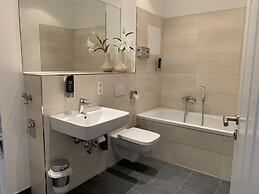 Luga Homes – Stadthaus