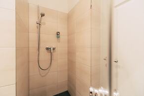 Luga Homes – Stadthaus