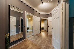 Luga Homes – Stadthaus