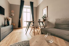 Luga Homes – Stadthaus