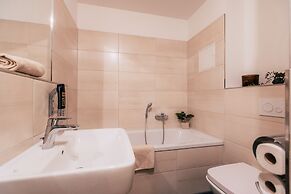 Luga Homes – Stadthaus