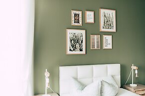 Luga Homes – Stadthaus