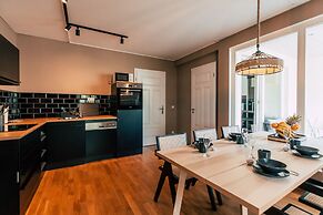 Luga Homes – Stadthaus