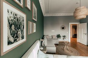 Luga Homes – Stadthaus