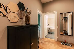 Luga Homes – Stadthaus