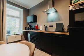 Luga Homes – Stadthaus