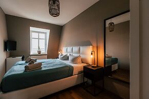 Luga Homes – Stadthaus