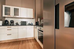 Luga Homes – Stadthaus