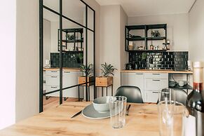 Luga Homes – Stadthaus