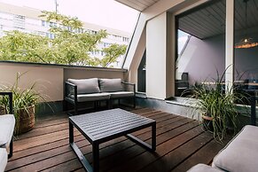 Luga Homes – Stadthaus