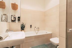 Luga Homes – Stadthaus