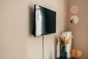 Luga Homes – Stadthaus