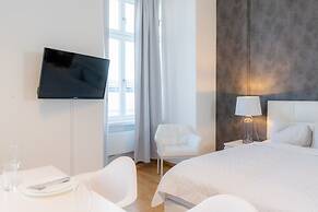 Luga Homes – Stadthaus