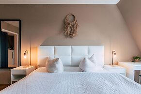 Luga Homes – Stadthaus