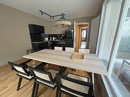 Luga Homes – Stadthaus