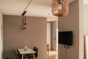 Luga Homes – Stadthaus