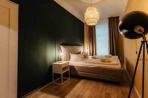 Luga Homes – Stadthaus