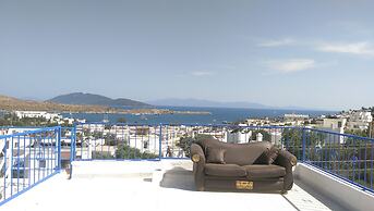 Zuzu's Kitchen & Apartments