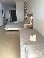 Aquarius Beach Hotel