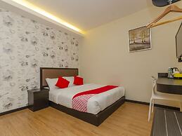OYO 1214 Oro Hotel