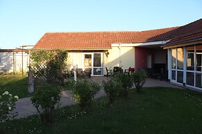 Galeria In The Garden