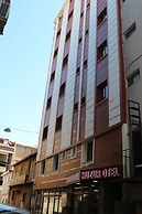 Beyoglu Huzur Hotel