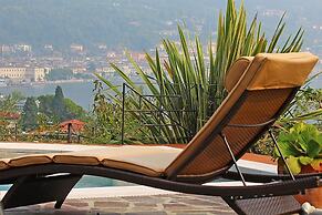 Versine Luxury Apartment