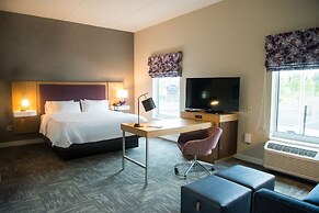 Hampton Inn & Suites by Hilton Warrington Horsham