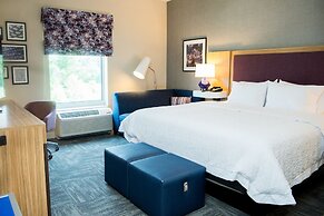 Hampton Inn & Suites by Hilton Warrington Horsham