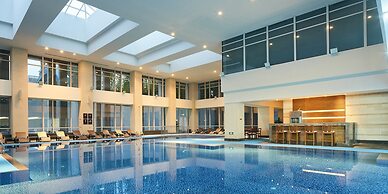 HUALUXE Ningbo Harbor City