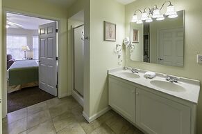 Holiday Inn Club Vacations Oak n’ Spruce Resort in the Berkshires by I