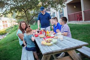 Holiday Inn Club Vacations Oak n’ Spruce Resort in the Berkshires by I