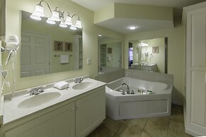 Holiday Inn Club Vacations Oak n’ Spruce Resort in the Berkshires by I