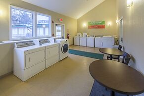 Holiday Inn Club Vacations Oak n’ Spruce Resort in the Berkshires by I