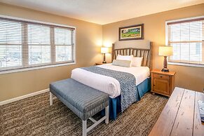 Holiday Inn Club Vacations Oak n’ Spruce Resort in the Berkshires by I