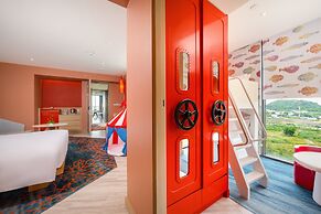 Holiday Inn Resort Vana Nava Hua Hin by IHG