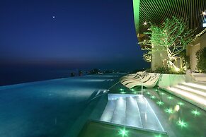 Holiday Inn Resort Vana Nava Hua Hin by IHG