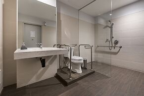 Holiday Inn Lima Airport by IHG