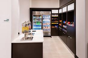 Holiday Inn Hotel & Suites Farmington Hills - Detroit NW by IHG