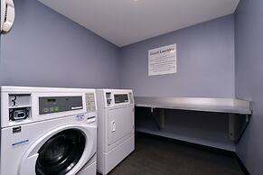 Holiday Inn Hotel & Suites Farmington Hills - Detroit NW by IHG